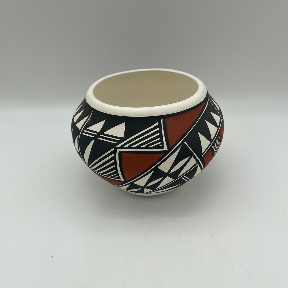 N. Victorino Acoma NM Pueblo Pottery Hand Painted Geometric Polychrome Jar 4in